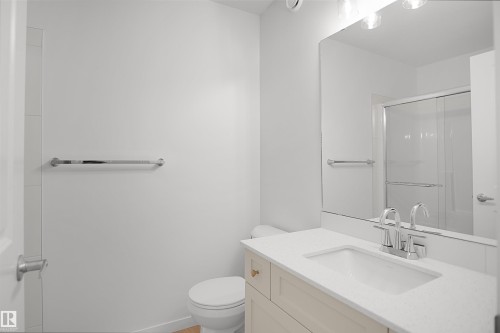 2135 210 Street Nw, Edmonton, AB - Indoor Photo Showing Bathroom