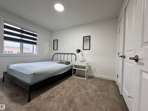 3631 213 Street Nw, Edmonton, AB - Indoor Photo Showing Bedroom
