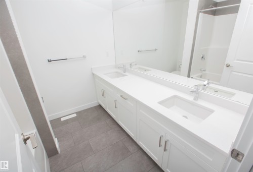 3631 213 Street Nw, Edmonton, AB - Indoor Photo Showing Bathroom