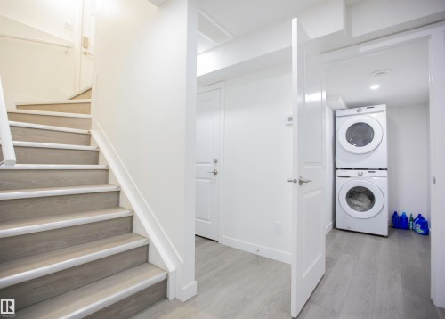3631 213 Street Nw, Edmonton, AB - Indoor Photo Showing Laundry Room