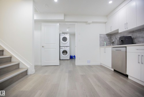 3631 213 Street Nw, Edmonton, AB - Indoor Photo Showing Laundry Room