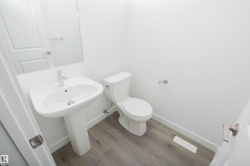 3631 213 Street Nw, Edmonton, AB - Indoor Photo Showing Bathroom