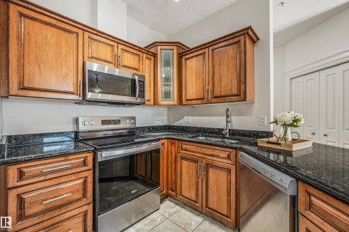 #110 5211 50 St, Stony Plain, AB - Indoor Photo Showing Kitchen