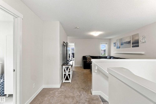7608 Creighton Place Sw, Edmonton, AB - Indoor Photo Showing Other Room