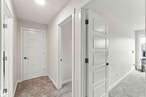 7608 Creighton Place Sw, Edmonton, AB - Indoor Photo Showing Other Room