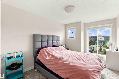 7608 Creighton Place Sw, Edmonton, AB - Indoor Photo Showing Bedroom