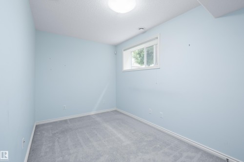 #40 1251 Rutherford Rd Sw, Edmonton, AB - Indoor Photo Showing Other Room