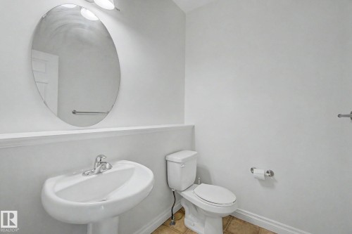 66 Vanessa Avenue, Spruce Grove, AB - Indoor Photo Showing Bathroom