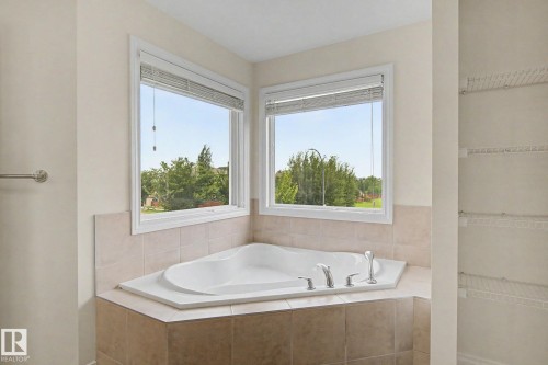 66 Vanessa Avenue, Spruce Grove, AB - Indoor Photo Showing Bathroom