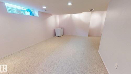 4 Oakland Way, St. Albert, AB - Indoor