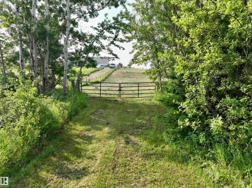 320 & 321 57201 Rng Rd 102, Rural St. Paul County, AB 