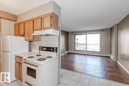 #511 12841 65 St Nw, Edmonton, AB - Indoor Photo Showing Kitchen