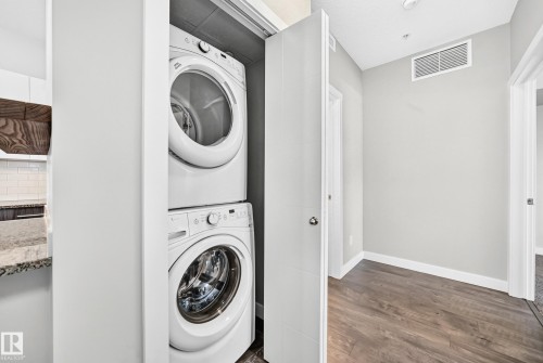 #201 10126 144 St Nw, Edmonton, AB - Indoor Photo Showing Laundry Room