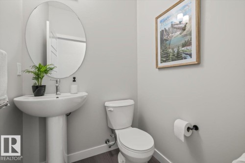#30 11910 35 Av Sw, Edmonton, AB - Indoor Photo Showing Bathroom