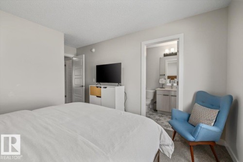 #30 11910 35 Av Sw, Edmonton, AB - Indoor Photo Showing Bedroom