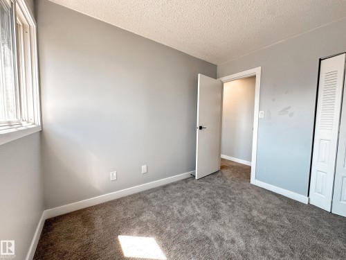 862 Erin Place Nw, Edmonton, AB - Indoor Photo Showing Other Room