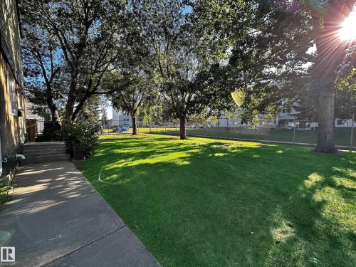 862 Erin Place Nw, Edmonton, AB - Outdoor