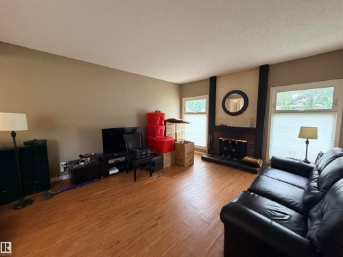 18 Latimer Place, St. Albert, AB - Indoor Photo Showing Living Room With Fireplace