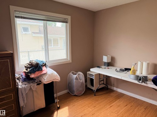 18 Latimer Place, St. Albert, AB - Indoor Photo Showing Office