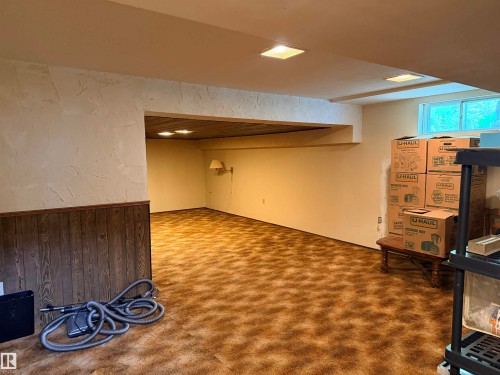 18 Latimer Place, St. Albert, AB - Indoor Photo Showing Other Room