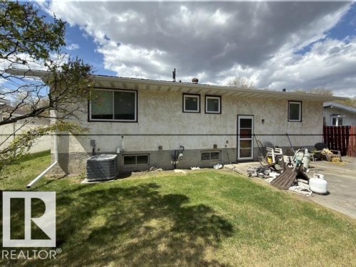 18 Latimer Place, St. Albert, AB - Outdoor