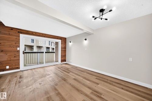 5535 144A Avenue Nw, Edmonton, AB - Indoor Photo Showing Other Room