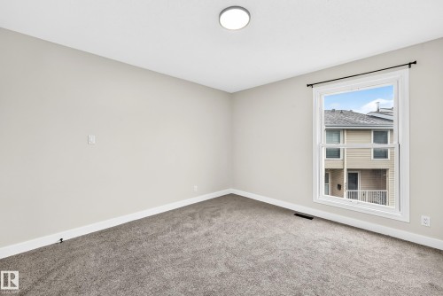 5535 144A Avenue Nw, Edmonton, AB - Indoor Photo Showing Other Room