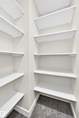 5535 144A Avenue Nw, Edmonton, AB - Indoor With Storage