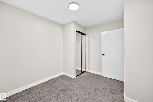 5535 144A Avenue Nw, Edmonton, AB - Indoor Photo Showing Other Room