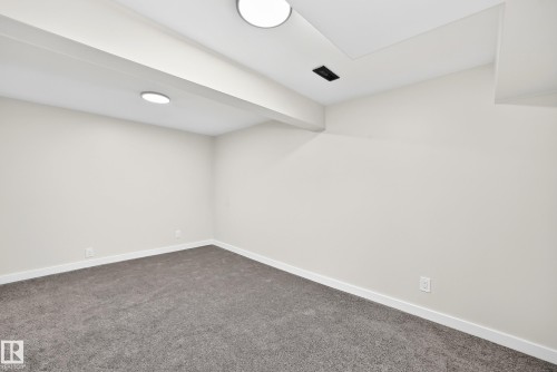 5535 144A Avenue Nw, Edmonton, AB - Indoor Photo Showing Other Room
