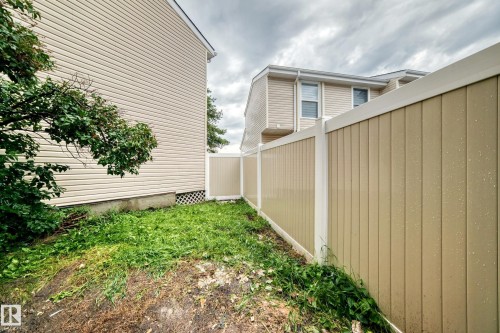 5535 144A Avenue Nw, Edmonton, AB - Outdoor