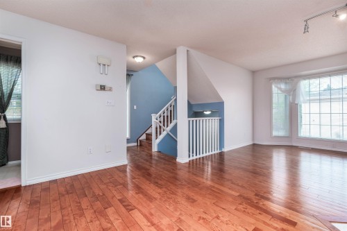 #22 11105 9 Av Nw, Edmonton, AB - Indoor Photo Showing Other Room