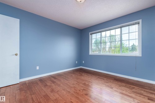 #22 11105 9 Av Nw, Edmonton, AB - Indoor Photo Showing Other Room