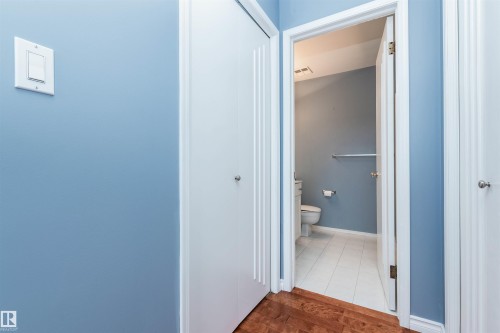 #22 11105 9 Av Nw, Edmonton, AB - Indoor Photo Showing Other Room