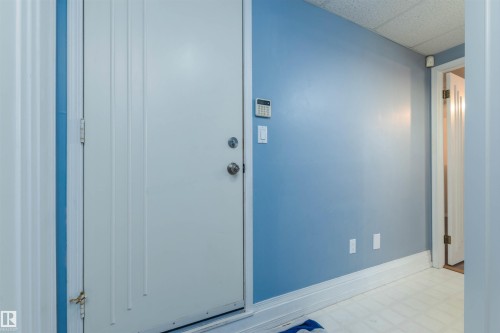 #22 11105 9 Av Nw, Edmonton, AB - Indoor Photo Showing Other Room