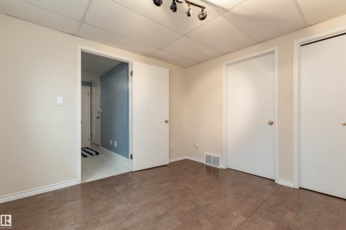 #22 11105 9 Av Nw, Edmonton, AB - Indoor Photo Showing Other Room