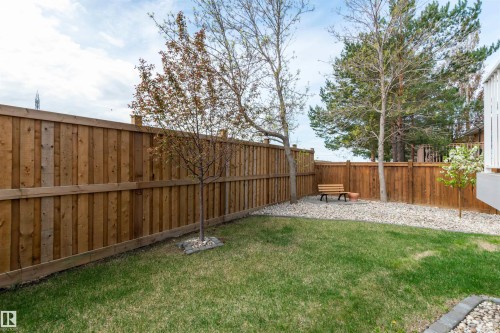 #22 11105 9 Av Nw, Edmonton, AB - Outdoor