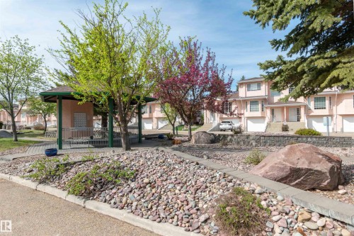 #22 11105 9 Av Nw, Edmonton, AB - Outdoor With Facade