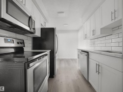 #6 14220 80 ST NW  Edmonton, AB T5C 1L6
