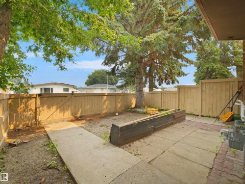 #6 14220 80 St Nw, Edmonton, AB - Outdoor