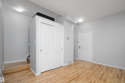 #108 10933 82 Av Nw, Edmonton, AB - Indoor Photo Showing Other Room