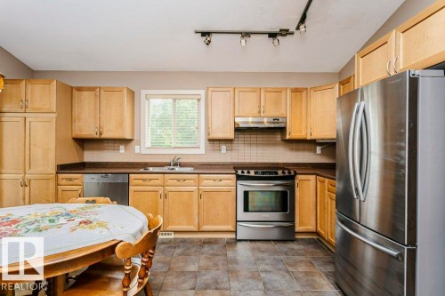 96 Eastgate Way, St. Albert, AB - Indoor Photo Showing Kitchen With Stainless Steel Kitchen With Double Sink