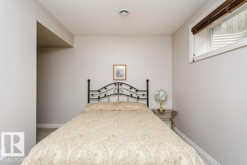 96 Eastgate Way, St. Albert, AB - Indoor Photo Showing Bedroom