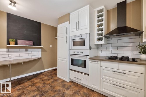 12636 52 Avenue Nw, Edmonton, AB - Indoor Photo Showing Kitchen