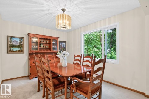 12636 52 Avenue Nw, Edmonton, AB - Indoor Photo Showing Dining Room