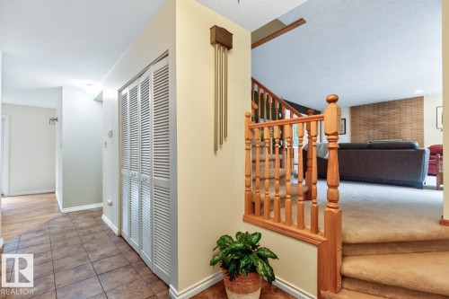 12636 52 Avenue Nw, Edmonton, AB - Indoor Photo Showing Other Room