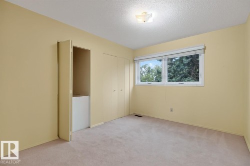 12636 52 Avenue Nw, Edmonton, AB - Indoor Photo Showing Other Room