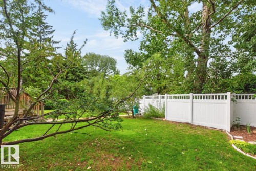 12636 52 Avenue Nw, Edmonton, AB - Outdoor