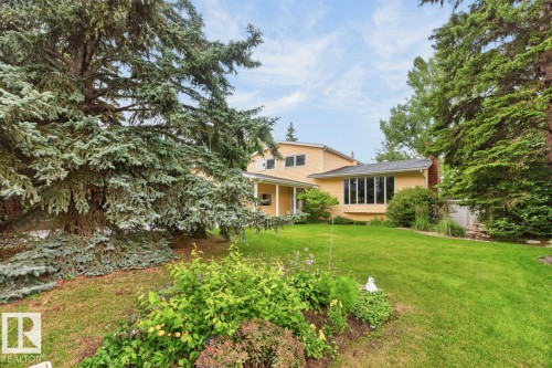 12636 52 Avenue Nw, Edmonton, AB - Outdoor