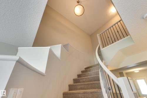 1241 Chappelle Boulevard Sw, Edmonton, AB - Indoor Photo Showing Other Room